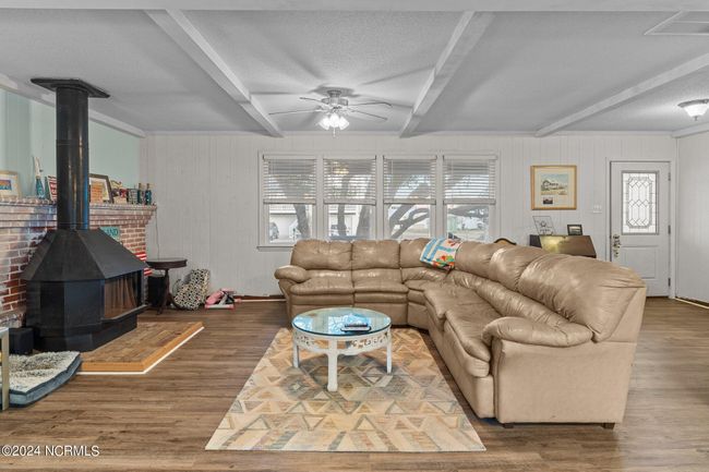 630 Fourth Ave S, House other with 4 bedrooms, 2 bathrooms and 1 parking in Kure Beach NC | Image 23