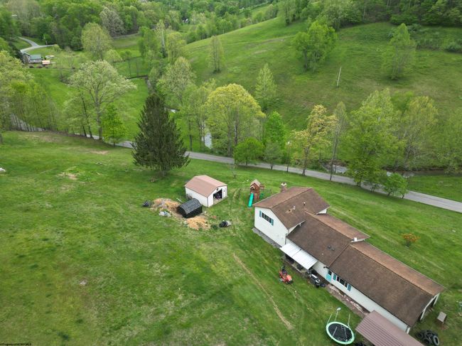 10401 Skin Creek Rd, House other with 4 bedrooms, 3 bathrooms and 3 parking in Horner WV | Image 43