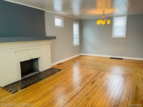 1256 Franklin Rd, Berkley, MI, 48072-2116 | Card Image