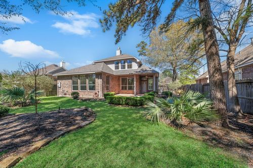 7 Sovereign Way, Conroe, TX, 77384-4489 | Card Image