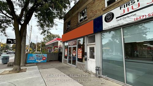 1041 Coxwell Ave, Toronto, ON, M4C3G4 | Card Image