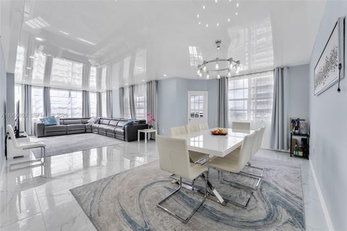 apt-15q-1980 S Ocean Dr, Hallandale Beach, FL, 33009-5937 | Card Image