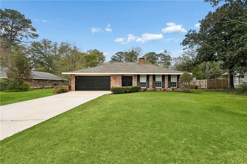 114 Oak Dr, Covington, LA, 70433-4911 | Card Image