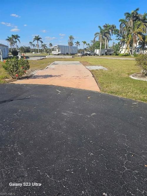 119 Ash Ln, FORT MYERS, FL, 33908-3011 | Card Image