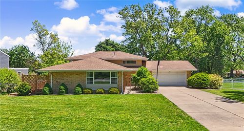 203 Denvale Dr, Danville, IL, 61832-1208 | Card Image