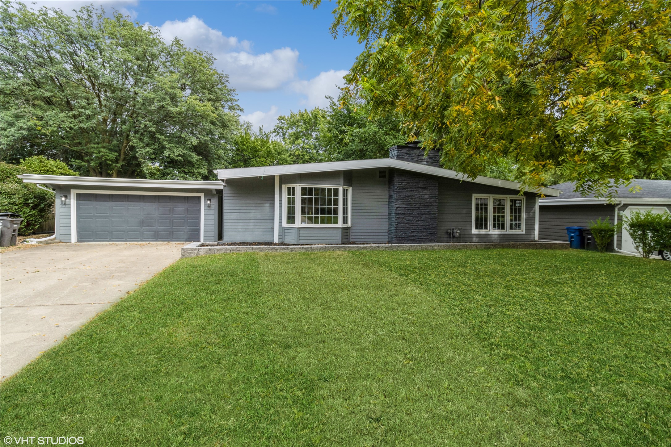 16th St, Des Moines, IA 50315