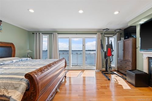 4a-4 Marisa Ct, Bronx, NY, 10465-3870 | Card Image