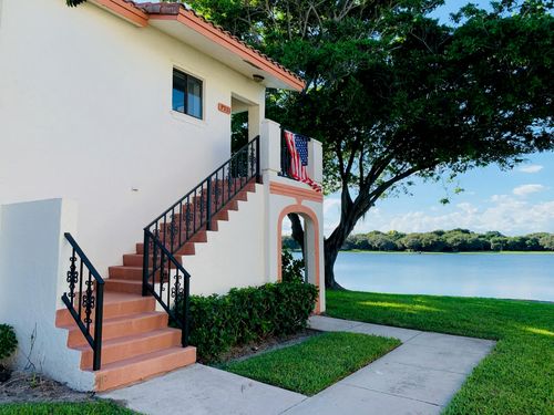 p211-330 Palmwood Pl, Boca Raton, FL, 33431-8248 | Card Image