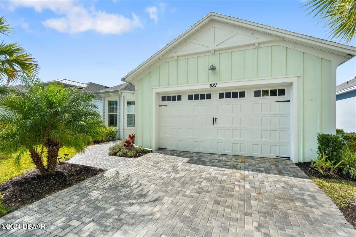 Landshark Blvd, Daytona Beach, FL 32124