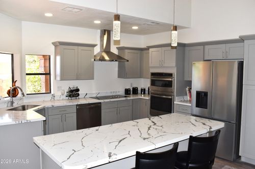 1019 E Desert Cove Ave, Phoenix, AZ, 85020-1167 | Card Image