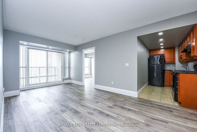 1407 - 220 Forum Dr, Condo with 2 bedrooms, 2 bathrooms and 1 parking in Mississauga ON | Image 5
