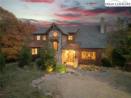 40 High Country Ct, Banner Elk, NC, 28604-6421 | Card Image