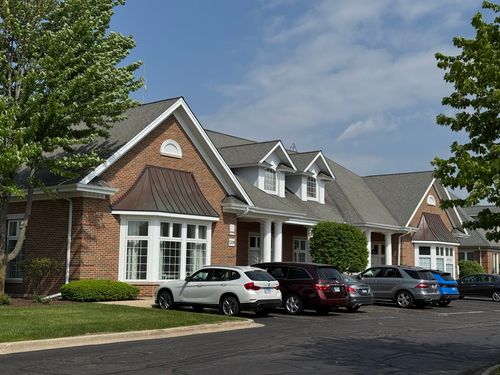 1308 Macom Dr, Naperville, IL, 60564-9355 | Card Image