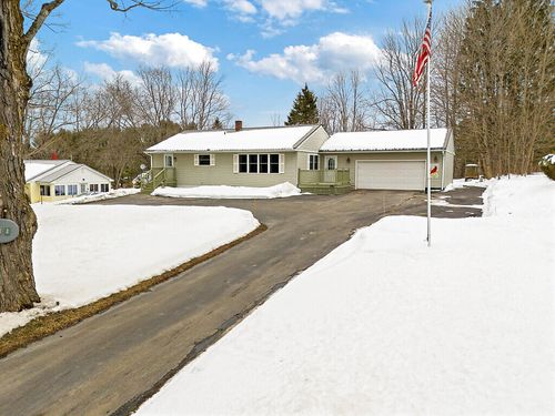 381 W River Road, Augusta, ME, 04330 | Card Image