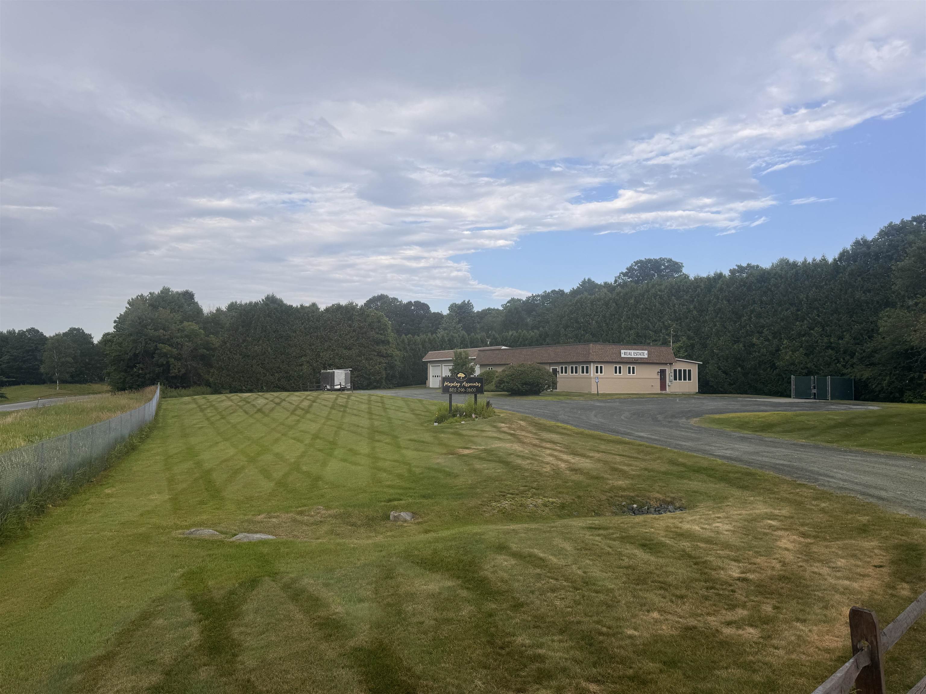48 Stagecoach Rd, White River Junction, VT 05001