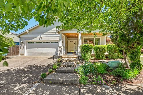 426 Parkside Dr, Ashland, OR, 97520-1163 | Card Image