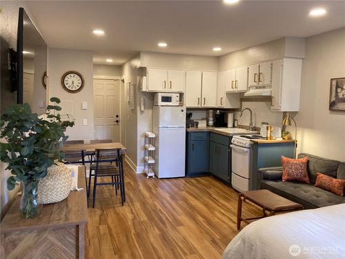 2-250 Tucker Ave, Friday Harbor, WA, 98250-7800 | Card Image