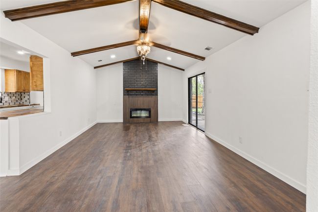 5726 Enchanted Ln, House other with 4 bedrooms, 2 bathrooms and null parking in Dallas TX | Image 10