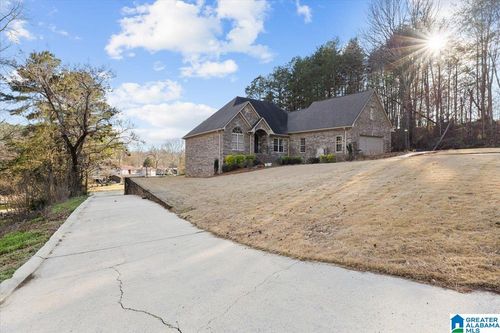 836 Lakeshore Ln, ONEONTA, AL, 35121-8506 | Card Image