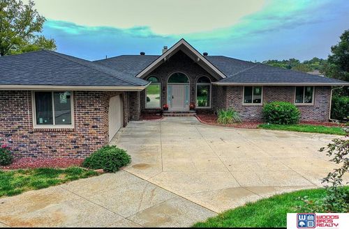 1416 Doyle Ln, Beatrice, NE, 68310-4709 | Card Image