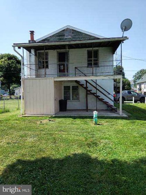b-122 Commercial Avenue, MIDDLETOWN, PA, 17057 | Card Image