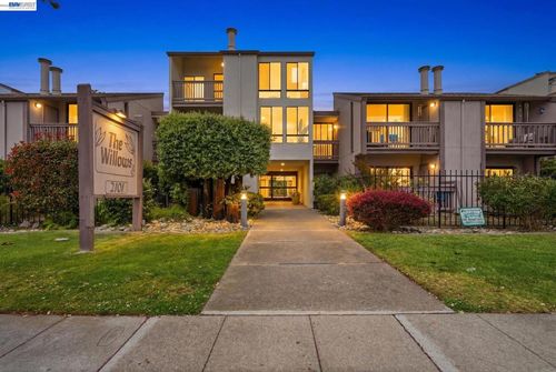 299-2101 Shoreline Dr, Alameda, CA, 94501-6206 | Card Image