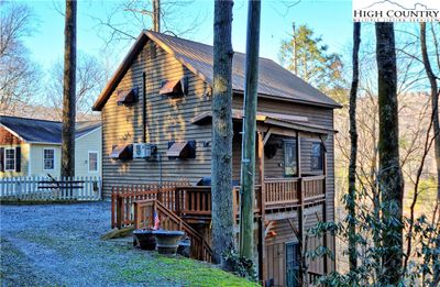 133 Greenbriar Road, House other with 2 bedrooms, 2 bathrooms and null parking in Banner Elk NC | Image 1