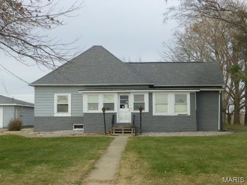 17095 N 17th Ave, Witt, IL, 62094-2002 | Card Image