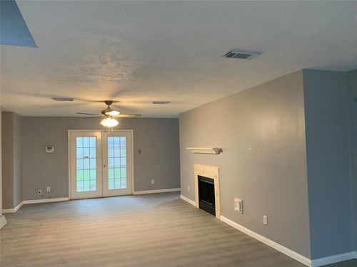 7022 Harpers Dr, Richmond, TX, 77469-5932 | Card Image