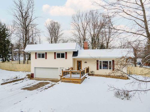 900 Sunrise Ave, Iron River, MI, 49935 | Card Image