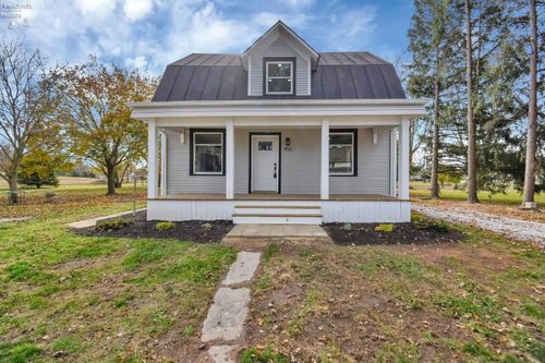 453 E Mansfield St, New Washington, OH, 44854-9706 | Card Image