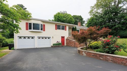 16 Westwood Rd, Lexington, MA, 02420-1834 | Card Image