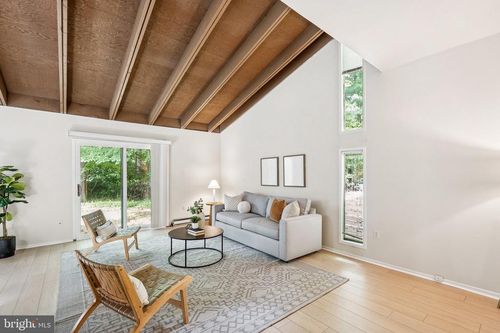 2343 Glade Bank Way, RESTON, VA, 20191-2732 | Card Image