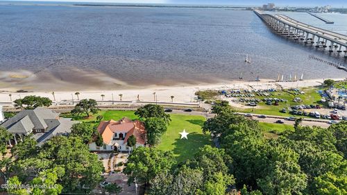 201 Front Beach Drive, Ocean Springs, MS, 39564 | Card Image