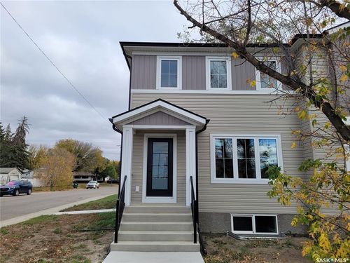 1640 1st Ave N, Saskatoon, SK, S7K | Card Image