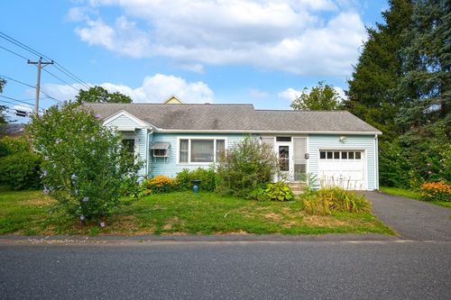 2 Admiral St, Easthampton, MA, 01027-1702 | Card Image