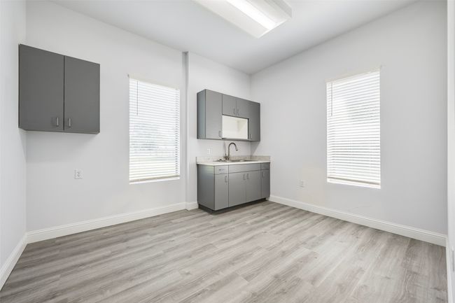 Exam Room | Image 9