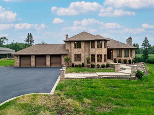 15020 Harmony Rd, Huntley, IL, 60142-9722 | Card Image