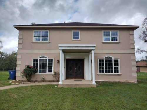 115 Oak Colony Dr, Angleton, TX, 77515-9002 | Card Image