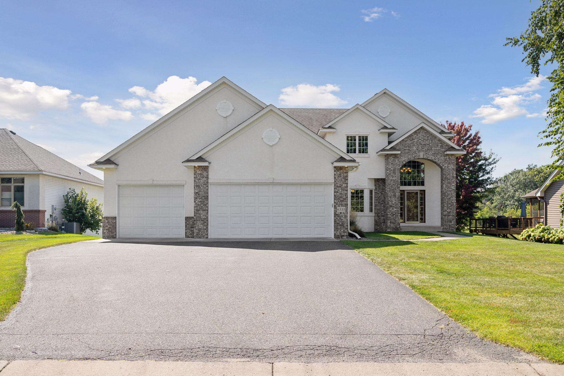 Langer Ln, Hugo, MN 55038