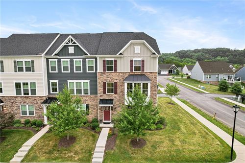 1032 Adair Ave, Valencia, PA, 16059-1147 | Card Image