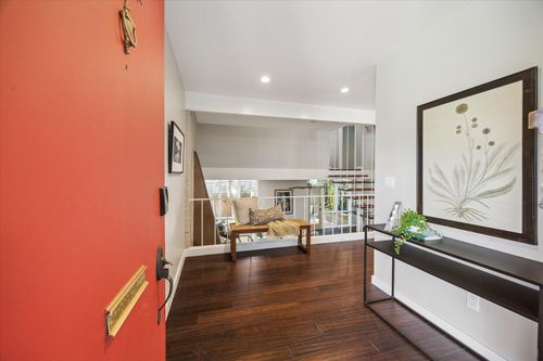 5242 Memorial Dr, Houston, TX, 77007-8221 | Card Image