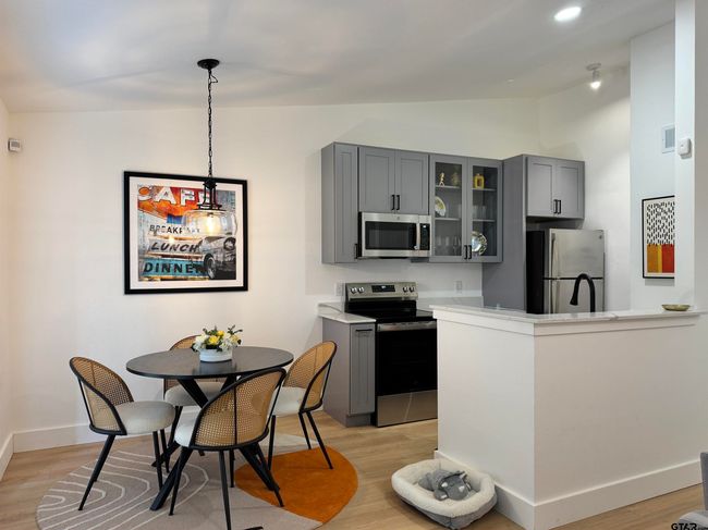 16990 Cr 1261   101, Townhouse with 2 bedrooms, 2 bathrooms and null parking in Flint TX | Image 6