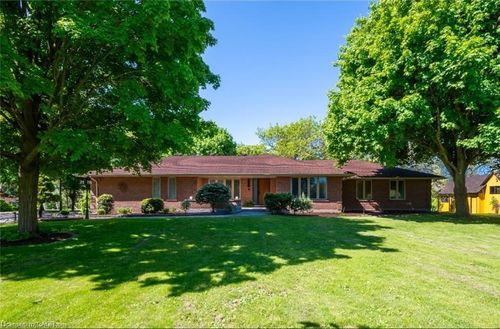 10158 Old Pine Crest Rd, Norval, ON, L0P1K0 | Card Image