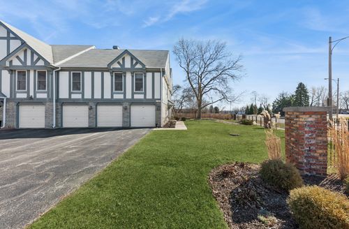 apt-a-120 W Golf Rd, Libertyville, IL, 60048-3257 | Card Image