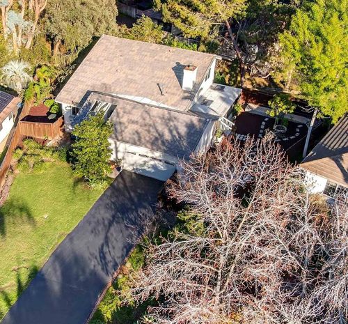 916 Mimosa Ave, Vista, CA, 92081-8148 | Card Image