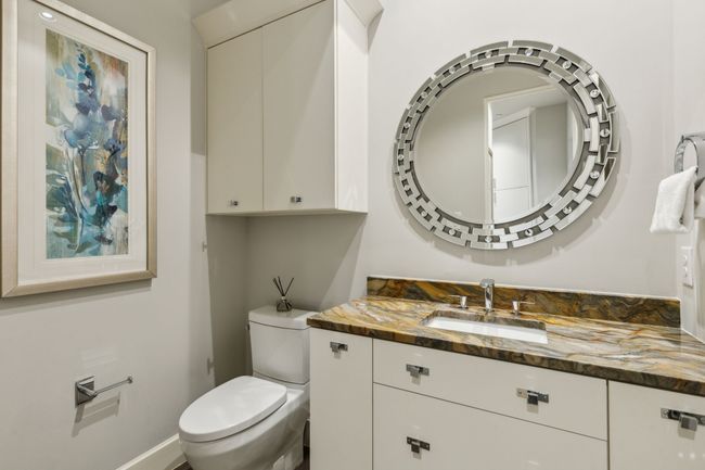 Guest bathroom | Image 15