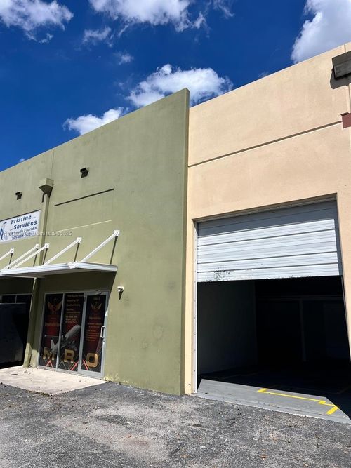 29-10601 Nw 122nd St, Medley, FL, 33178-3186 | Card Image