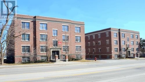 359-363 Duckworth St, Barrie, ON, L4M3X8 | Card Image