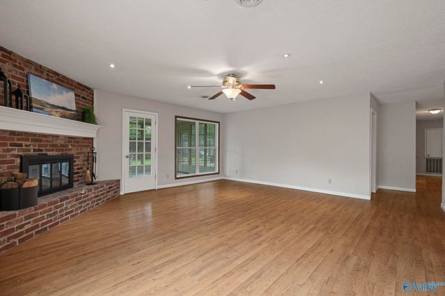 702 Royce Cir Se, House other with 4 bedrooms, 2 bathrooms and null parking in Huntsville AL | Image 7